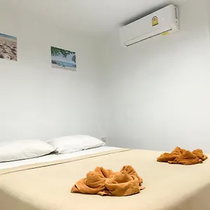 Bang Sit Ko Phi Phi
